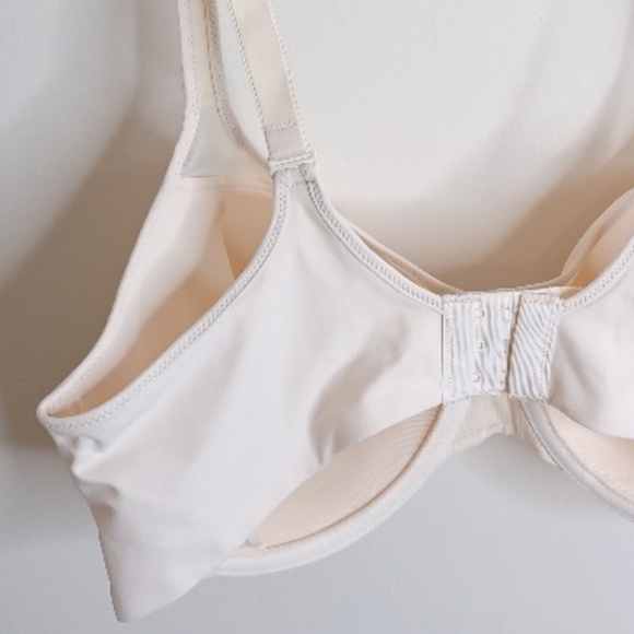 Bali 3439 Soft Cup Underwire, Smooth and Seamless. Cream 38C - Picture 5 of 13